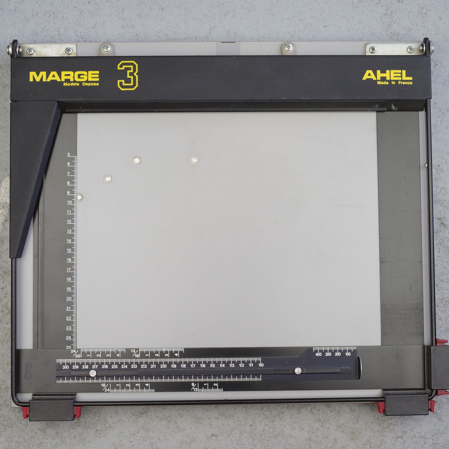 Ahel Marge 3 24x30cm easel